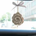 Adorno colgante de coche de rosa de ganchillo hecho a mano Decoración de espejo retrovisor - Caqui
