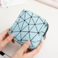 Tragbare PU Leder Kosmetiktasche geometrische Damenbinden Aufbewahrungstasche Alltag. - Blaues Karo