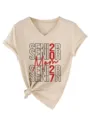 Nahaufnahme Damen V-Ausschnitt Kurzarm T-Shirt mit rotem Glitzer Senior 2027 Mom Motiv. - S / Sandfarben