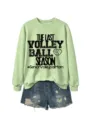 Damen Freizeit Volleyball Saison Sweatshirt und Jeansshorts Set stilvolles Langarm Top - S / Oberteile / Olivgrünes Sweatshirt (Schwarzes Textmuster)