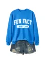 Sweat-shirt bleu avec imprimé textuel et short en jean détail, vêtement décontracté pour femme. - Sweat-shirt Bleu Lac (Police Blanche)