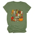 Casual vintage dames korte mouw t-shirt met Teacher Mode On print, comfortabele ronde hals. - S / Tops / Olijfgroen (Zwarte Tekst)
