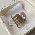 Pinza de pelo de resina marrón, pequeña pinza versátil y elegante para peinados diarios de mujer. - Resorte Redondo 5cm / Café con Leche