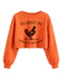 Sudadera corta naranja con estampado gráfico de gallo y texto para un estilo casual. - S / Tops / Naranja