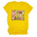 Bequeme mode damen gelbes kurzarm t-shirt mit süßem rosa merry weihnachten grafikdruck. - S / Oberteile / Gelb