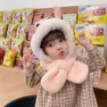 Simpatico set cappello e sciarpa in peluche per bambini, caldo berretto con paraorecchie bimbo. - Aragosta Rosa