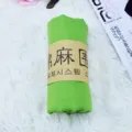 Sciarpa tinta unita in cotone e lino da donna, scialle leggero verde confetto, ideale per estate. - Verde Erba