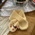 Kinder süßer Strick kurzer Schal Winter warm einfarbig Kinder Nackenschwärmer mit Weihnachtsdekor - Milchgelb