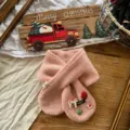 Süßer warmer Kinder Strickschal kurzer rosa Halswärmer mit Weihnachtsmotiven für Kleinkinder. - Rosa
