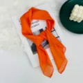 Sciarpa di seta arancione, foulard leggero color caramella per donna moda quotidiana. - Arancione