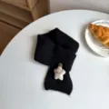 Bufanda cruzada de punto negro para niños con bonito adorno de estrella, calentador de cuello. - Negro