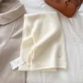 Gemütlicher weicher einfarbiger Strickschal für Damen, warmer Winterschal, eleganter Halsschutz. - Weiß