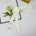 Sciarpa lunga e stretta in maglia bianca da donna, foulard a nastro decorativo chic. - 4*188 Sciarpa Piatta Lunga / Bianco