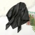 Effen zwarte satijnen vierkante sjaal 90cm voor vrouwen elegante mode shawl en nek accessoire. - Kleur 18 zwart