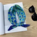 Bufanda cuadrada de algodon estilo coreano 58cm, elegante accesorio de moda primavera. - Pañuelo Cuadrado de Algodón 58*58Y / Círculo Verde Cuadrado Azul sobre Azul