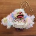Handgemachte Nussschale Puppe Taschenanhänger, bunter Plüsch Schlüsselanhänger für süssen Stil. - Buntes Haar Puppe Anhänger Z-01