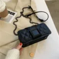 Sac bandoulière matelassé noir pour femme, élégant sac porté épaule en cuir PU avec boucle carrée. - Noir
