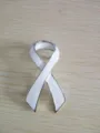 Minimalist white ribbon brooch pin, elegant zinc alloy metal enamel accessory for everyday wear. - Silver Edge - White