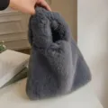 Sac à main peluche gris foncé cabas duveteux sac d'hiver doux et tendance pour femmes - Gris foncé