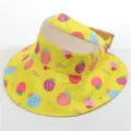 Kinderen gele zonneklep lege hoed schattige aardbei print ademend mesh strandmuts - Eén maat / Geel