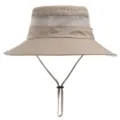 Khakifarbener Outdoor Sonnenschutz Fischerhut mit atmungsaktivem Mesh und praktischem Kinnriemen. - Hellbeige