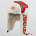 Sowjetischer Winter Ushanka Hut mit rotem Blumenmuster warme Ohrenklappe Ski Kappe - Einheitsgröße / Mit Sowjetischem Abzeichen