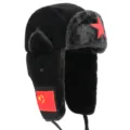 Schwarze Winter warme Uschanka Mütze winddichte Bombermütze mit rotem Stern für Outdoor aktiv - Einheitsgröße / Aufnäher Roter Stern + Fünfstern-Rote Flagge