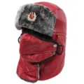 Bonnet d'hiver roussote ushanka avec badge soviétique, oreillettes en peluche et masque. - Taille unique / Rouge + Badge Soviétique