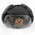 Verdünnte Ushanka Mütze mit sowjetischem Abzeichen, winddichte wasserdichte Winter Outdoor Kappe. - Einheitsgröße / Schwarz + Doppeladler-Abzeichen