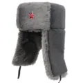 Graue Kunstpelz Ushanka Wintermütze mit sowjetischem roten Stern Abzeichen warme Bombermütze - Einheitsgröße / Grau + Hammer-und-Sichel-Stern