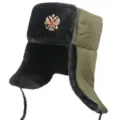 Winter Ushanka Bombermütze mit russischem Doppeladler-Abzeichen, winddichte warme Ohrenklappen Mütze. - Armeegrün mit Schwarzem Fell + Doppeladler-Abzeichen