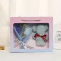 Caja de regalo de rosas de jabón con oso de toalla para San Valentín y fiestas románticas. - Ramo De Rosas Azules + Caja De Regalo Oso