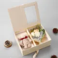 Scatola regalo di San Valentino creativa con orsetto in asciugamano e rose finte decorative. - Scatola Regalo Champagne con Orsetto Caffè