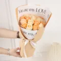 Ramo de rosas de jabón regalo para novia, flores artificiales envueltas en papel con cinta. - Ramo de 19 Rosas / Con Luces y Bolsa Ventana / Champán