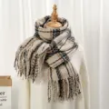 Écharpe d'hiver à carreaux classique pour femme, tour de cou chaud à franges, accessoire mode. - Beige à Carreaux