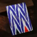 Cuaderno de tela de estilo étnico con patrón ikat tradicional, hermoso diario para notas diarias. - Línea Estampado En Caliente Azul-Blanco