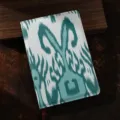 Cubierta de cuaderno de tela estilo étnico Xinjiang con patrón verde blanco y marcapáginas. - Turquesa