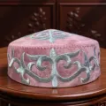Kasachische ethnische Damen bestickte Samtmütze rosa traditionelle Tanz Performance - Rosa mit Silberstickerei