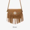 Sac bandoulière à franges style bohème marron avec boucle strass et coutures turquoise. - Marron