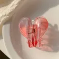 Cute pink transparent heart hair claw clip, stylish and sweet daily hair accessory for women. - Transparent Red