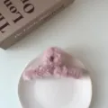 Fluffy pink hair claw clip for women, winter faux fur hair catch elegant hair accessory. - Pink