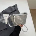 Silberne metallische Beuteltasche mit Prägung für Damen, modische lässige Umhängetasche. - Silber