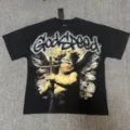 T-shirt noir lave a manches courtes avec ecriture Godspeed en strass et motif d'ange stylise. - G868 Noir