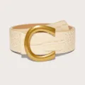Large ceinture en cuir croco avec boucle dorée en forme de C pour robes et manteaux. - Abricot