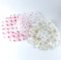 Cuffie doccia impermeabili in PE ispessito con graziosi motivi floreali, a fiocco e a pois per bagno. - 3 Motivi Assortiti