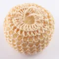 Natürlicher Sisal Badeschwamm Duschball mit Innenschwamm für sanfte Körperpeeling Pflege. - Gebrochenes Weiß