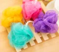 Colorful mesh bath sponge set for daily shower and body cleaning, soft PE material. - 10.00g / Random Mixed Colors