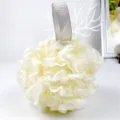 Eponge de douche en maille de dentelle blanc lait avec laniere, pouf de bain doux pour le corps. - Crème