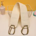 Striscia esfoliante beige a doppia faccia per la schiena con manici intrecciati per doccia. - Strisce di stretching / Bianco avorio