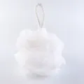 Gran esponja de baño de malla suave blanca con lazo para ducha y limpieza corporal. - Blanco